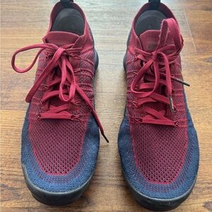 Nike vapormax Red and Navy